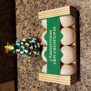 Vintage Bradford The Unbreakable White Glitter Ornaments, Set of 8